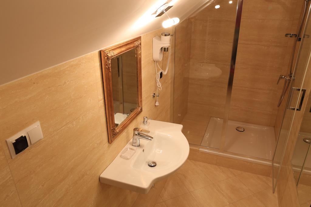 Hotel Kopernik Ciechocinek Szoba fotó