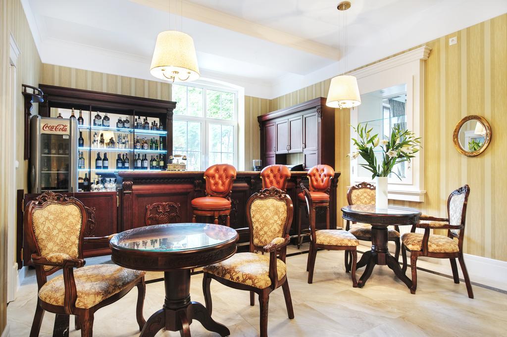 Hotel Kopernik Ciechocinek Kültér fotó