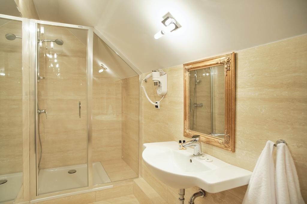 Hotel Kopernik Ciechocinek Szoba fotó